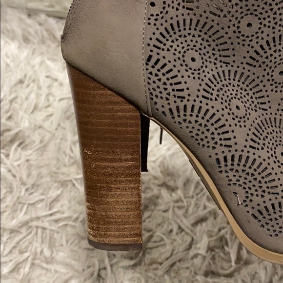 Call it spring laced up heels - Picture 6 of 9